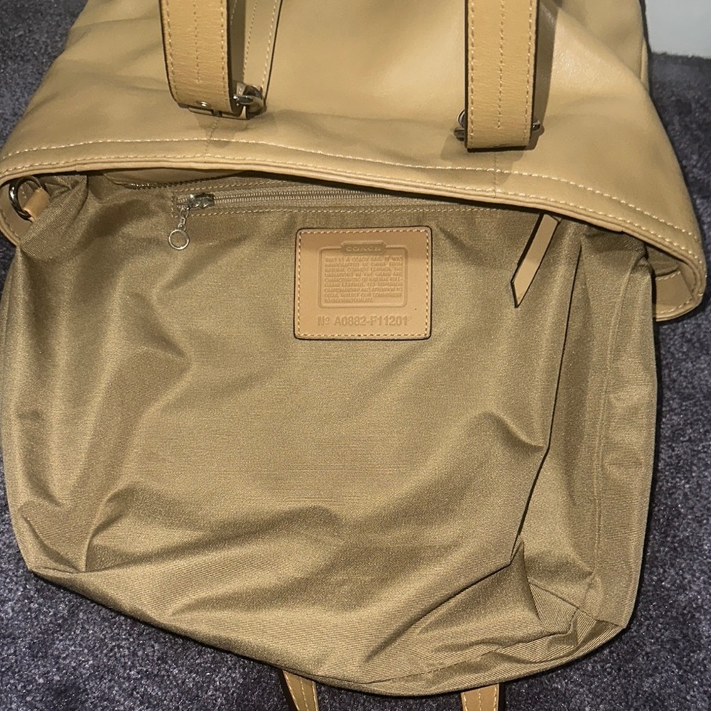 Coach Tan Leather Tote Bag.. Near excellent condition. - Picture 10 of 17